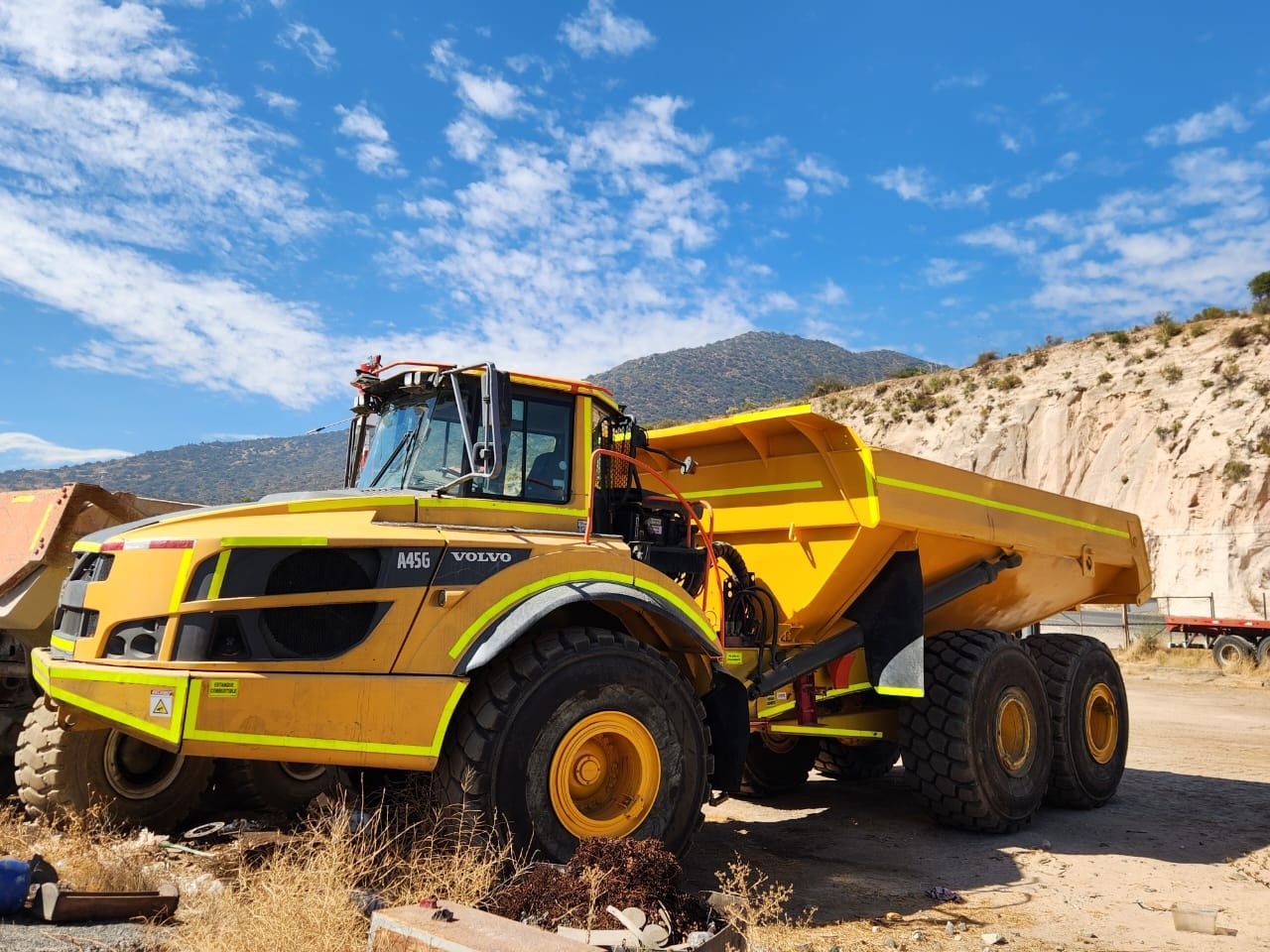 CAMION ARTICULADO VOLVO A45